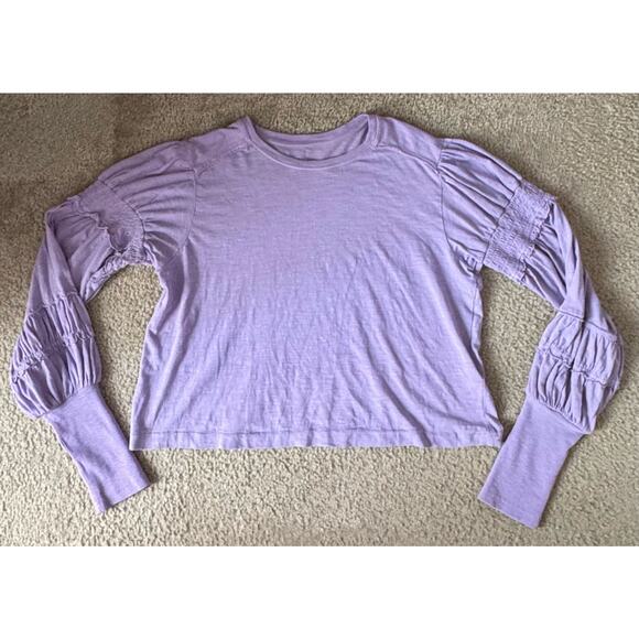 Anthropologie x Pilcro crewneck ruched & smocked-sleeve top in Violet Large - Picture 1 of 5